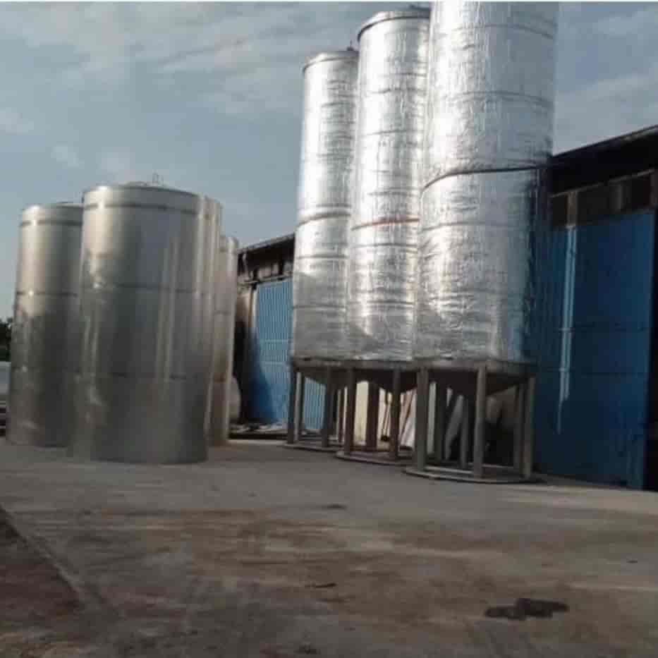 Construction of a 30,000-liter double-walled tank